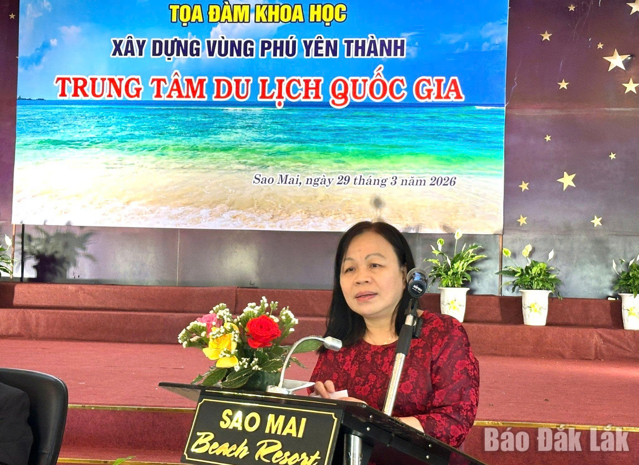 TS Nguyễn Thị Mai Hoa, Phó Chủ nhiệm Ủy ban Văn hóa xã hội của Quốc hội, phát biểu tại tọa đàm.